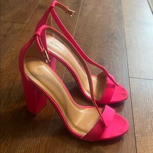 Wild Diva Fuchsia Block Heels